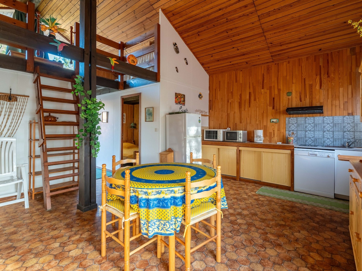 Charming Pine Chalet 4